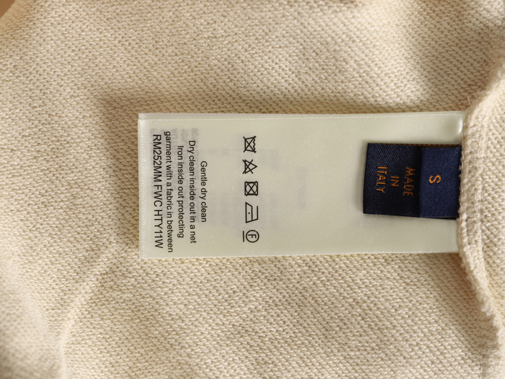 l0*is V*t0n half-zip patch crew neck sweatshirt