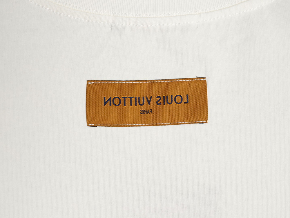 l0*is V*t0n envelope pocket short-sleeved t-shirt