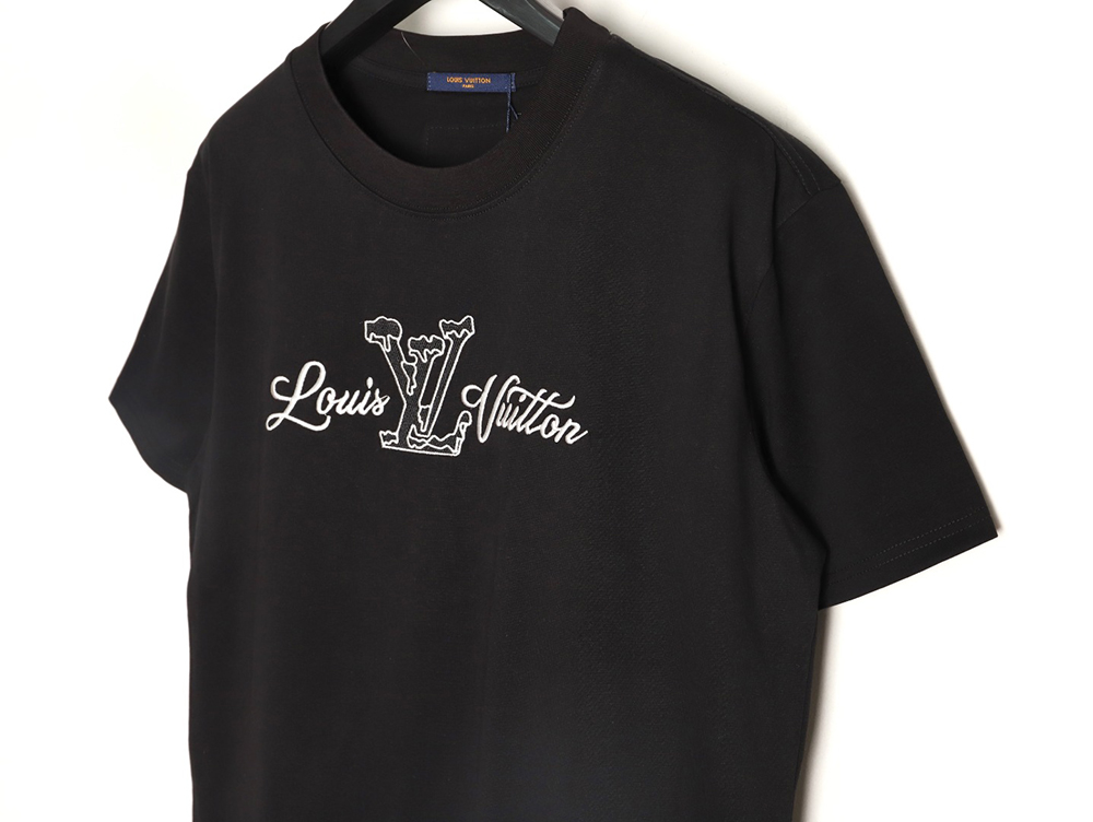 l0*is V*t0n embroidered logo short-sleeved shirt tsk1