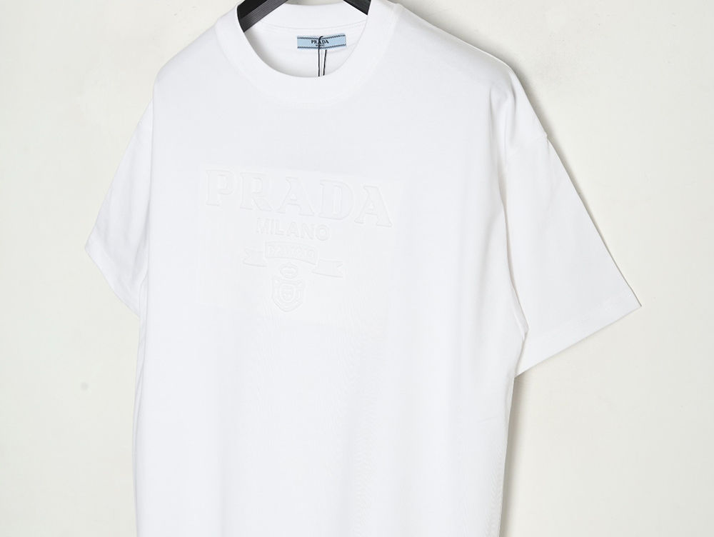 Pra*a embossed logo short-sleeved shirt