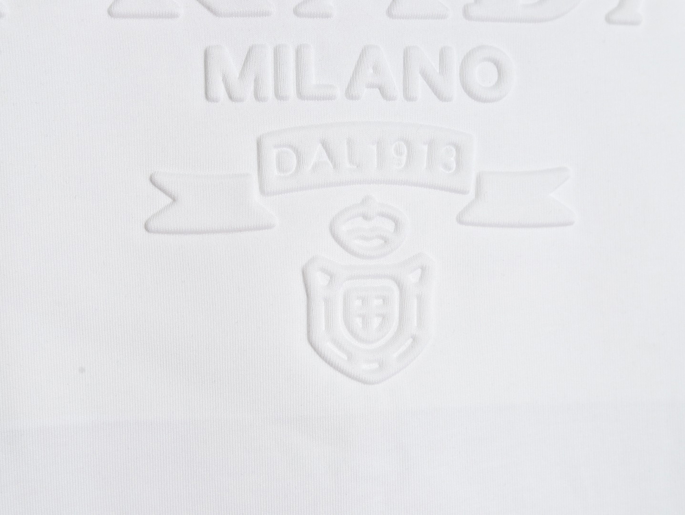 Pra*a embossed logo short-sleeved shirt