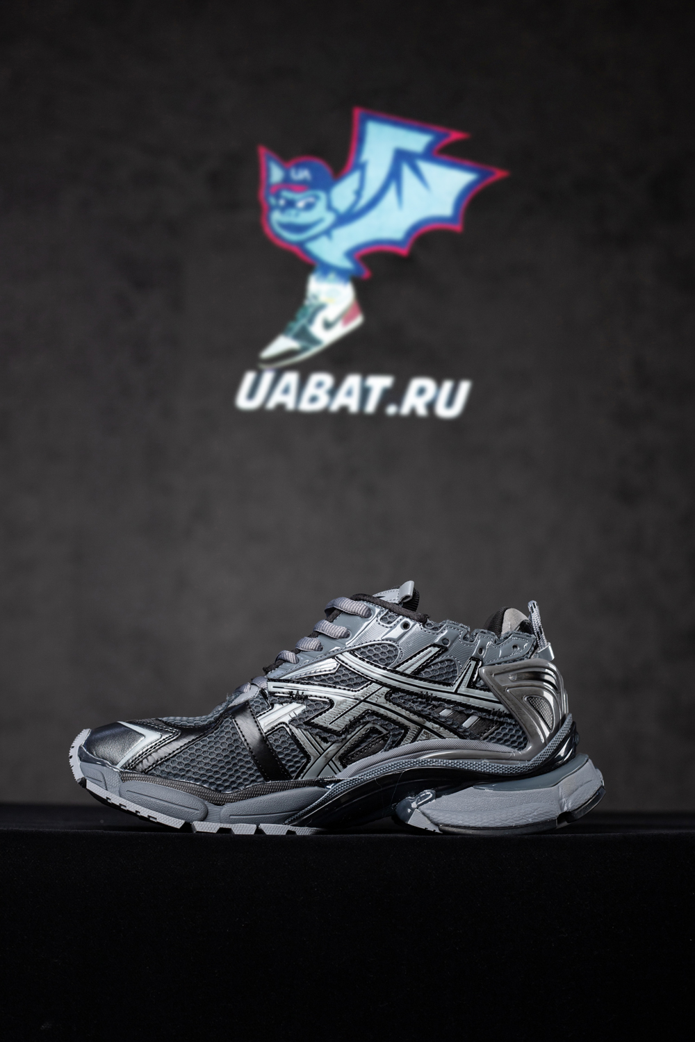 Ba*len*cia*ga runner sneaker 