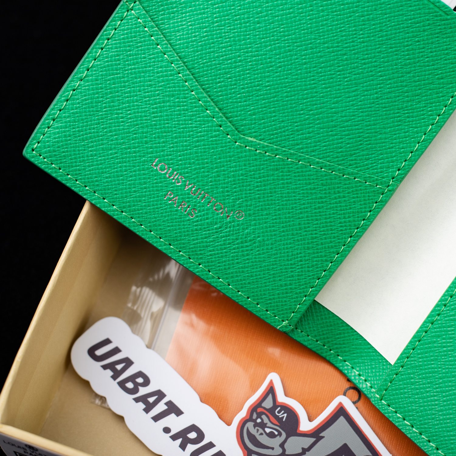 l0*is V*t0n pocket organizer m14880 11.1*1*7.5cm