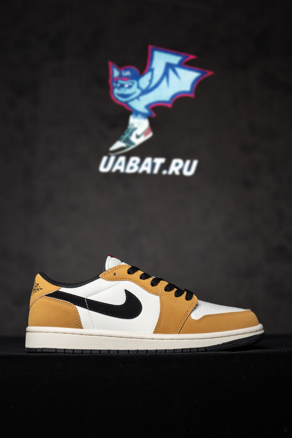 Air Jordan 1 Retro Low OG 