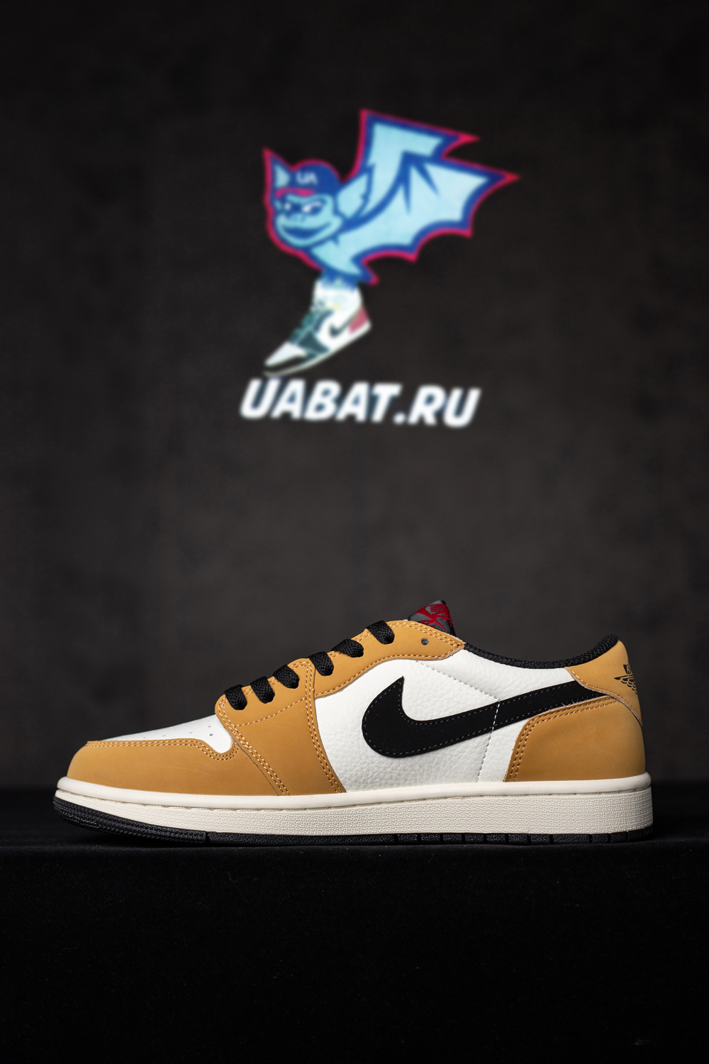 Air Jordan 1 Retro Low OG 