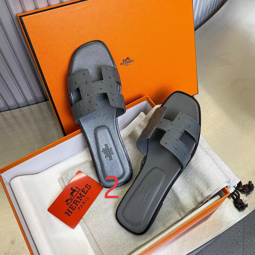 Hermès Oran sandal