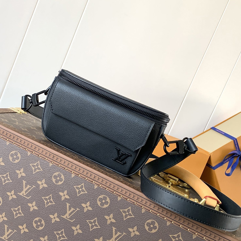 l0*is V*t0n pilot bags m83563 20*12*5.5cm