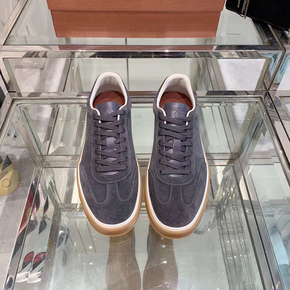 L**o p*ana tennis walk sneaker