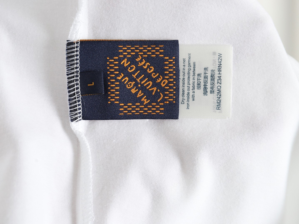 l0*is V*t0n 3d monogram pattern round neck short sleeves tsk1