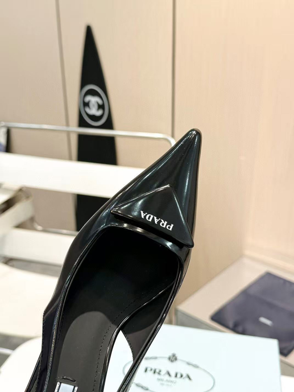 Pra*a patent leather slingback pumps h:5.5cm