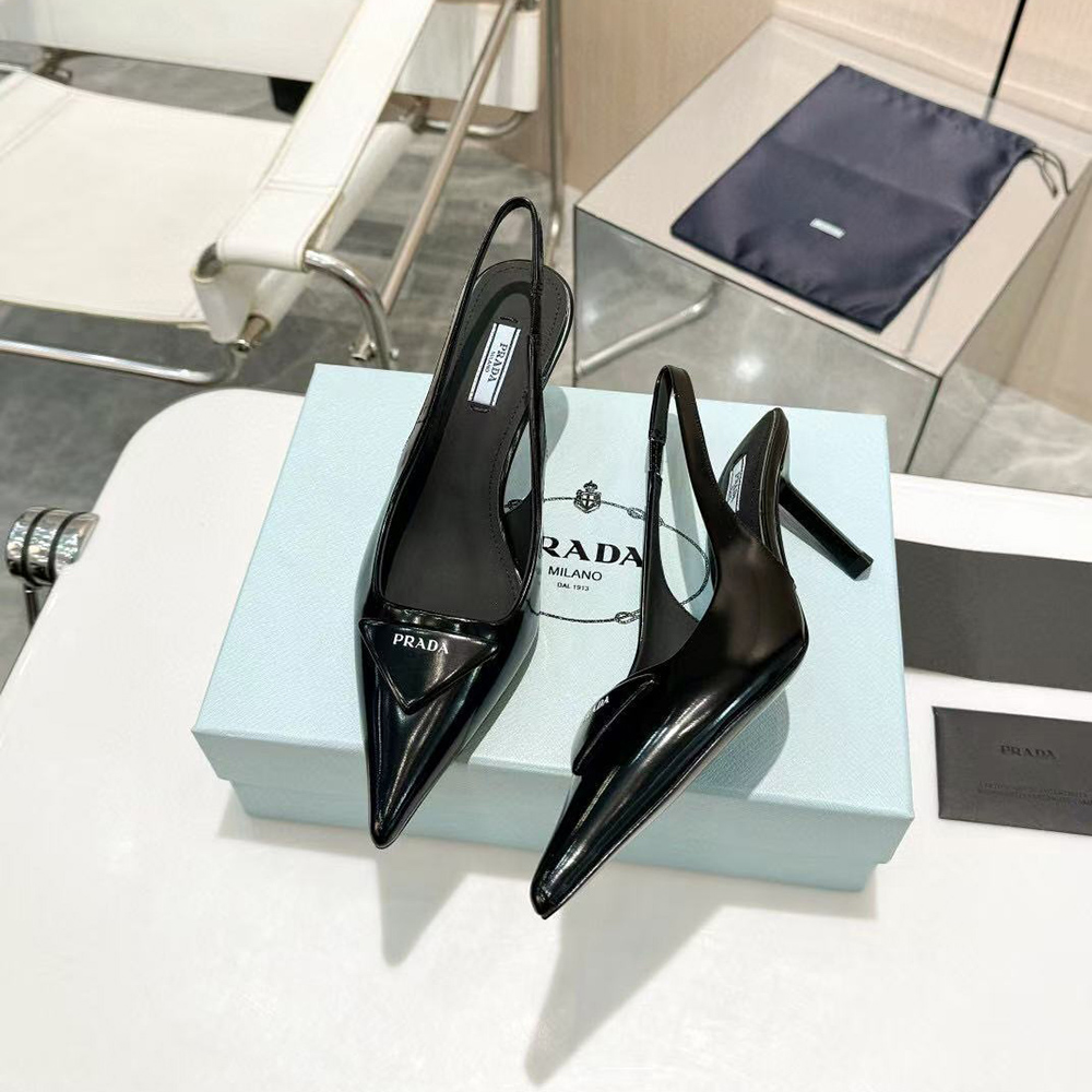 Pra*a patent leather slingback pumps h:5.5cm