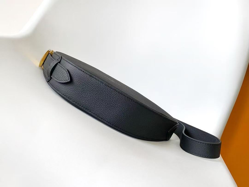 l0*is V*t0n low key bumbags m11429 28*13*5.5cm