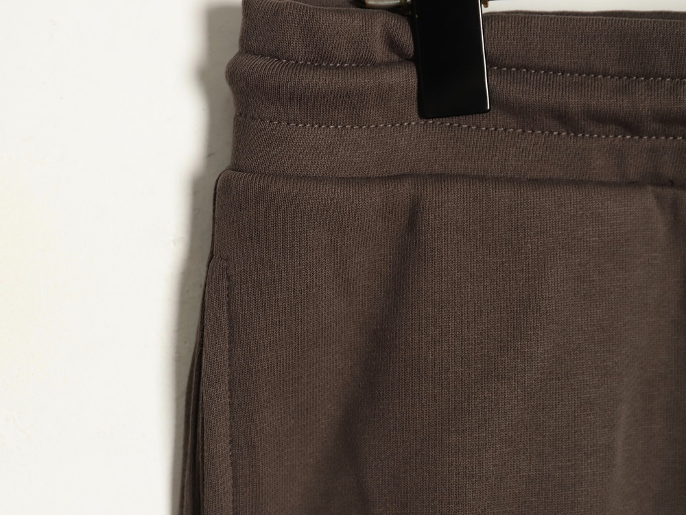 B**rry sticky note cuff trousers