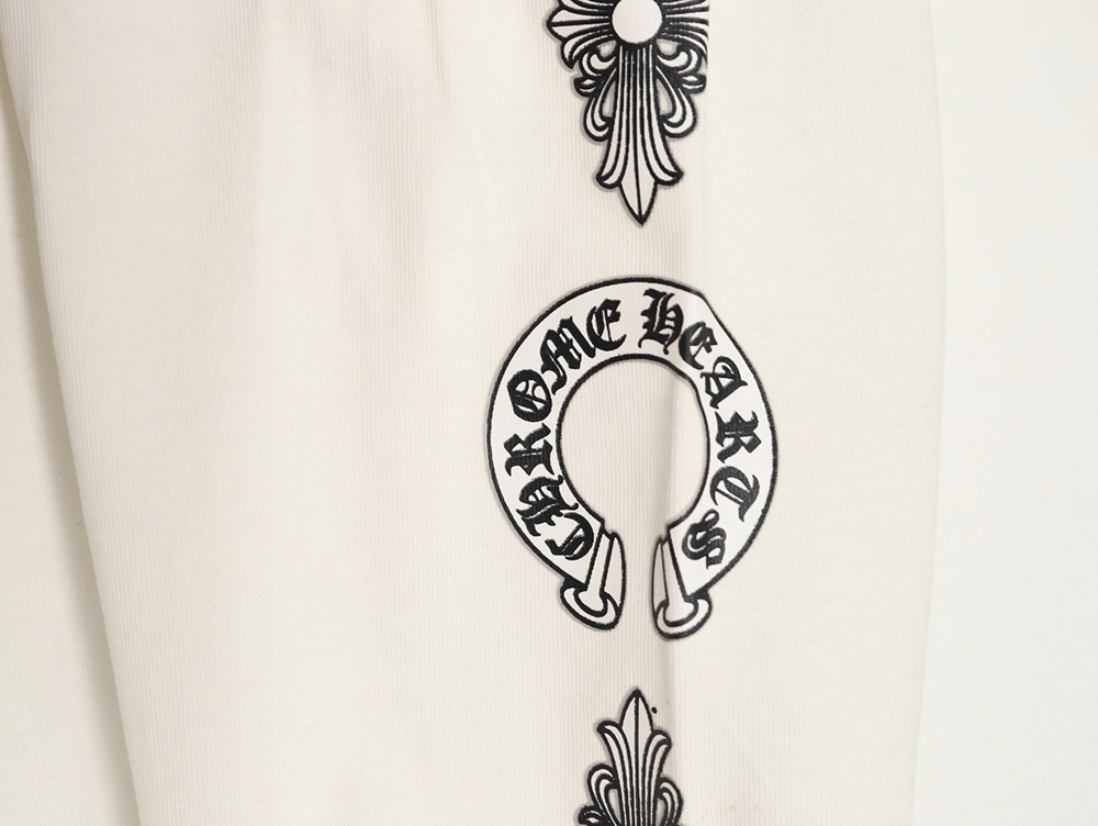 Ch**me He**ts back cross round neck long sleeves