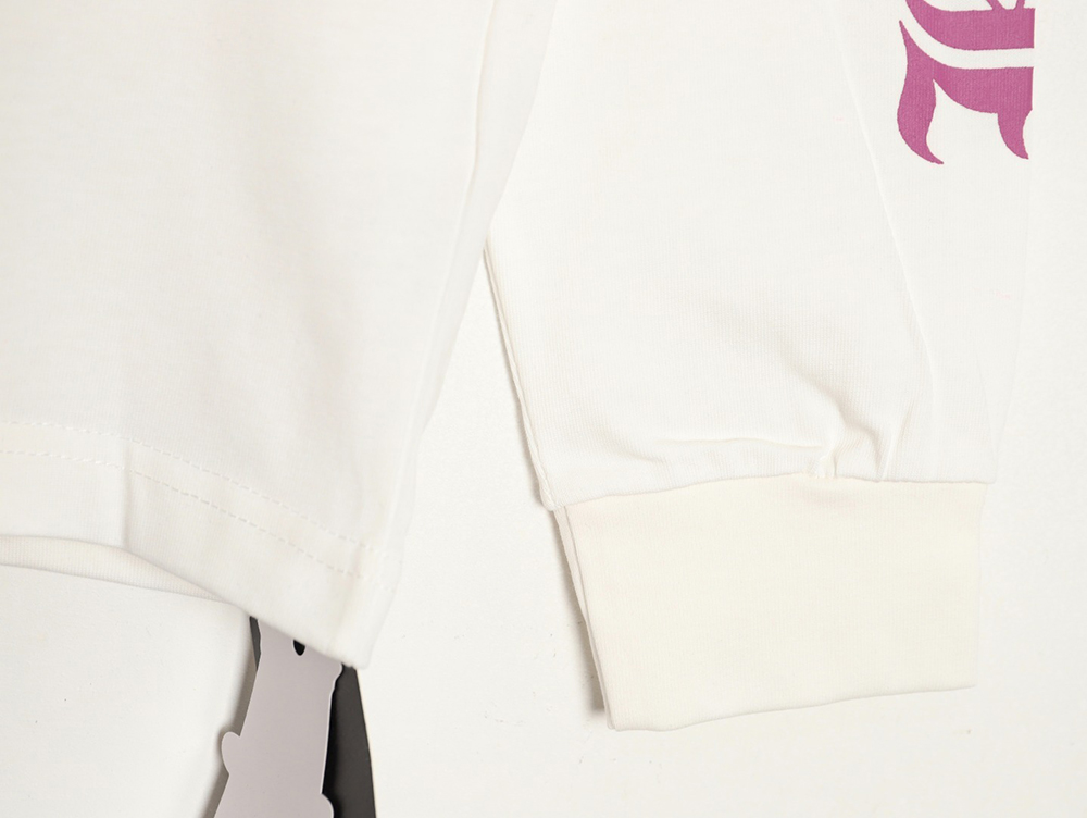 Ch**me He**ts neckline colorful sanskrit round neck long sleeves