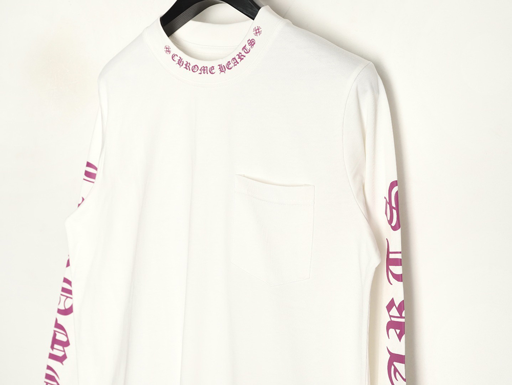 Ch**me He**ts neckline colorful sanskrit round neck long sleeves