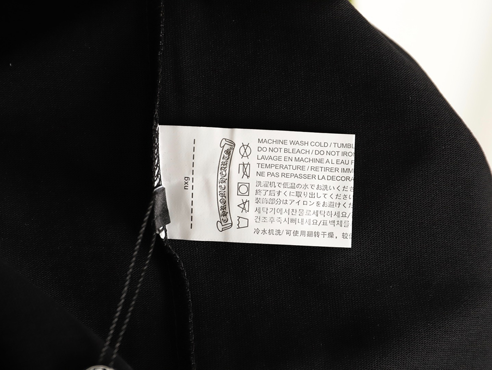 Ch**me He**ts neckline colorful sanskrit round neck long sleeves tsk1