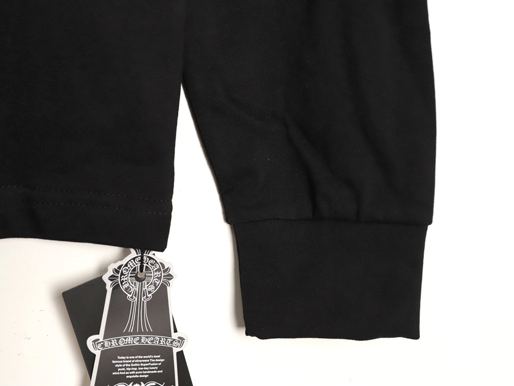 Ch**me He**ts blue horseshoe cross round neck long sleeves tsk1