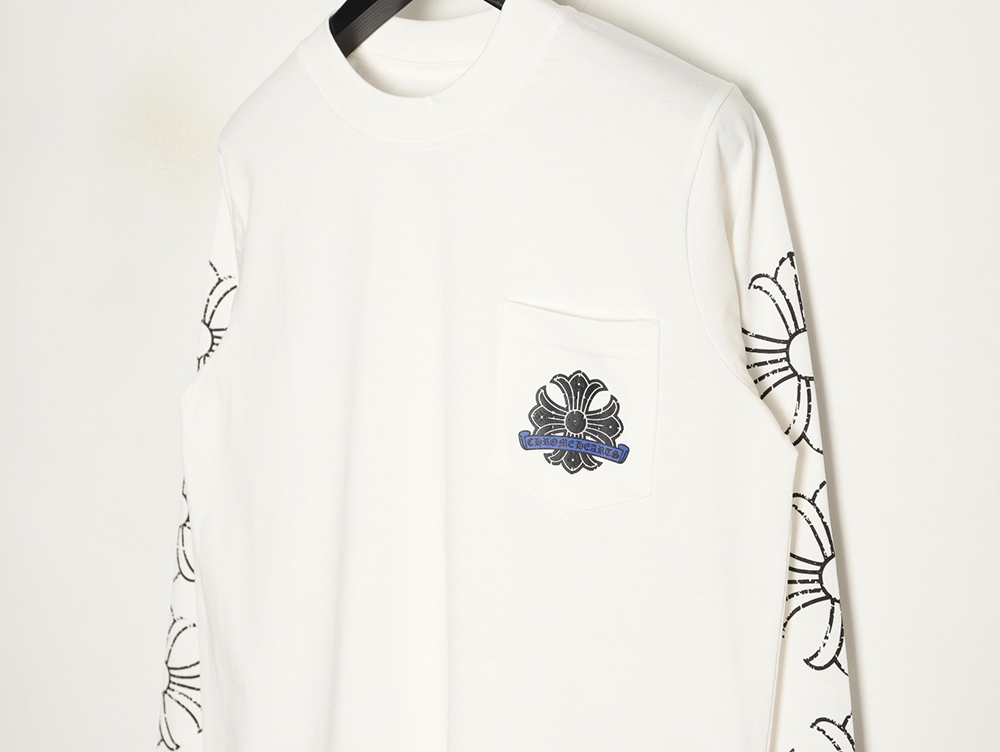 Ch**me He**ts damaged horseshoe round neck long sleeves