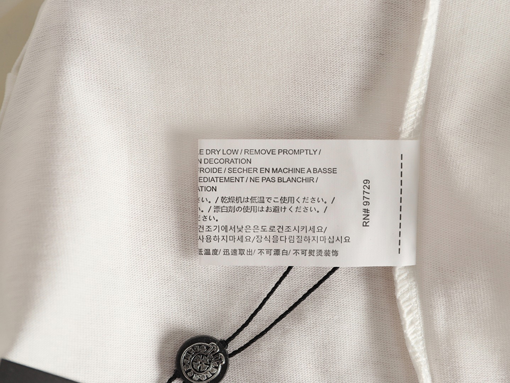 Ch**me He**ts damaged horseshoe round neck long sleeves