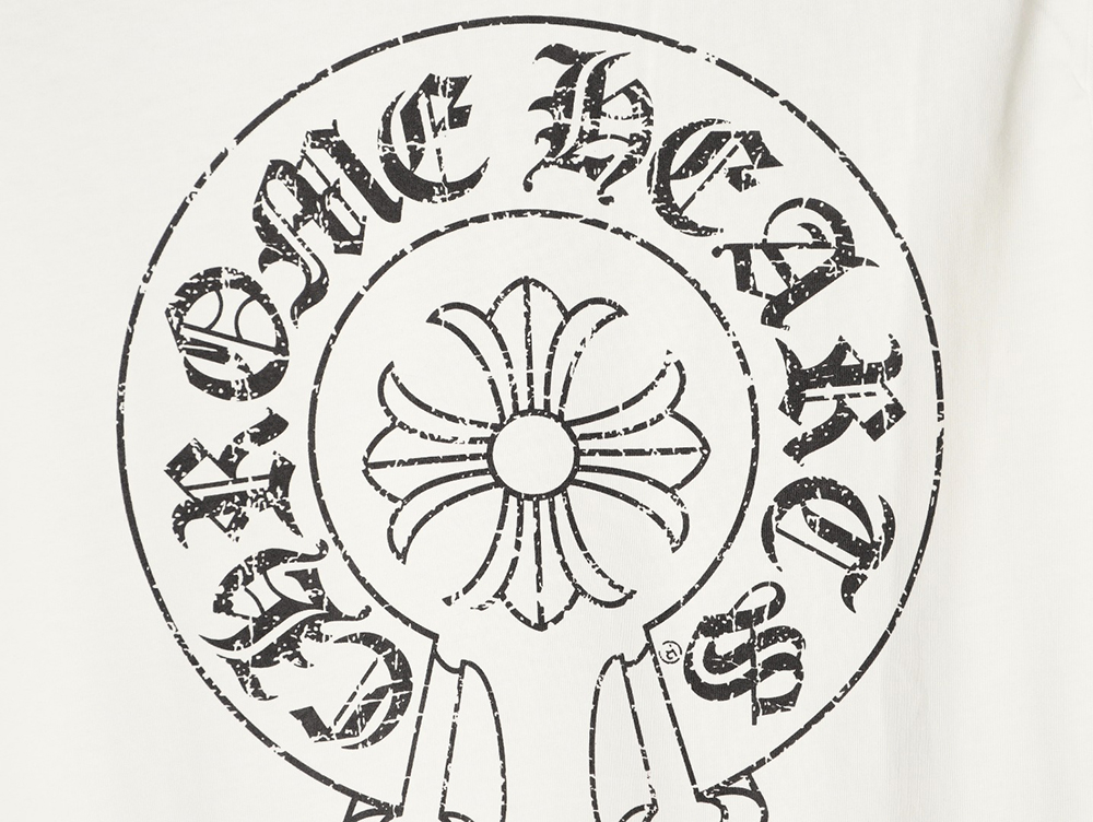 Ch**me He**ts damaged horseshoe round neck long sleeves