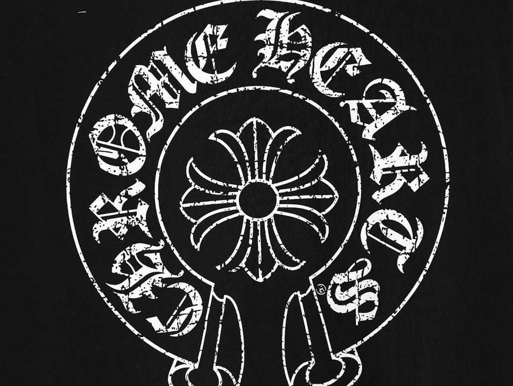 Ch**me He**ts damaged horseshoe round neck long sleeves tsk1