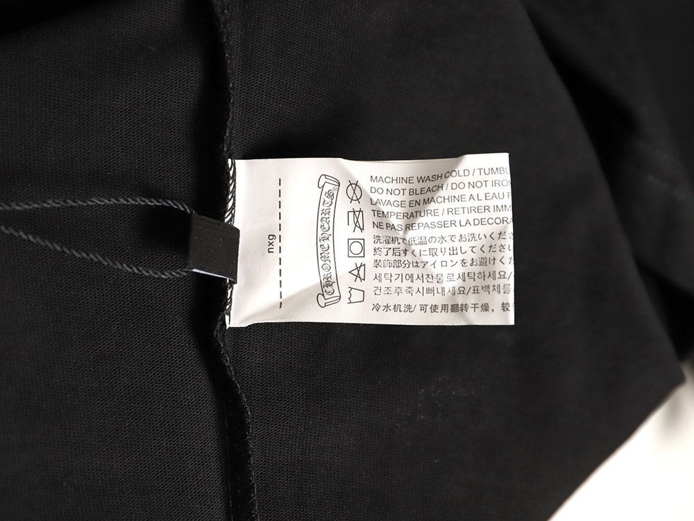 Ch**me He**ts damaged horseshoe round neck long sleeves tsk1