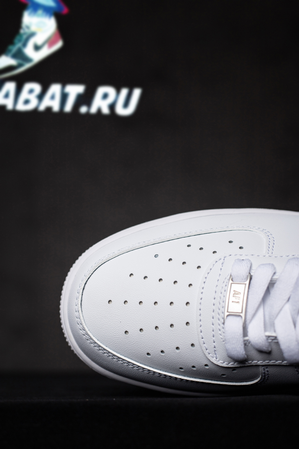 S*p*e x comme des gar?ons shirt x air force 1 low 