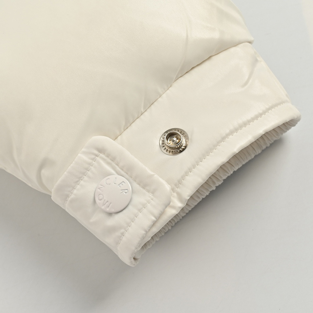 Moncler Logo Casual Down Jacket