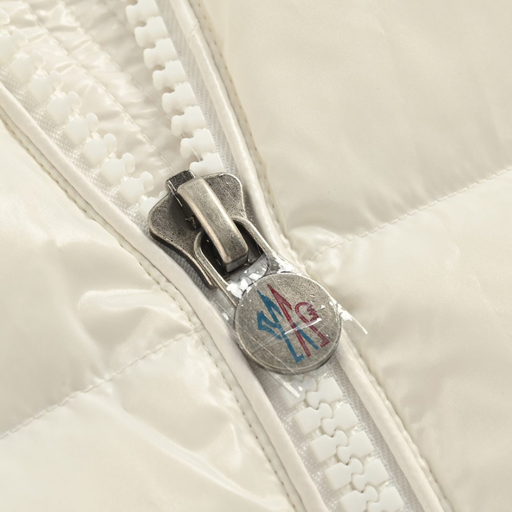 Moncler Logo Casual Down Jacket