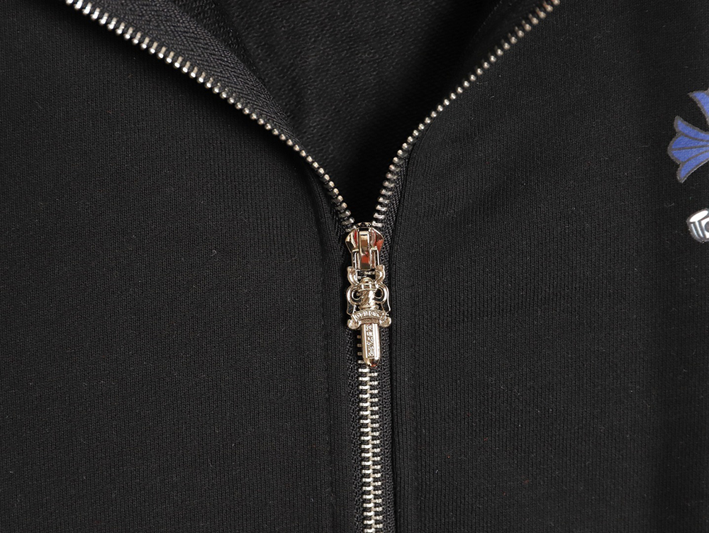 Ch**me He**ts colorful cross print zip-up jacket tsk1