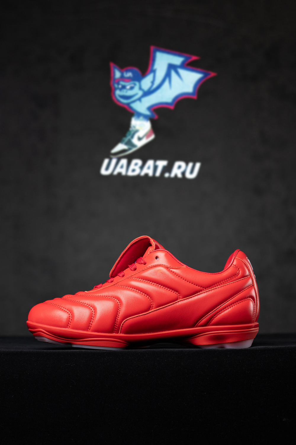 l0*is V*t0n footprint soccer sneaker 1ahdos