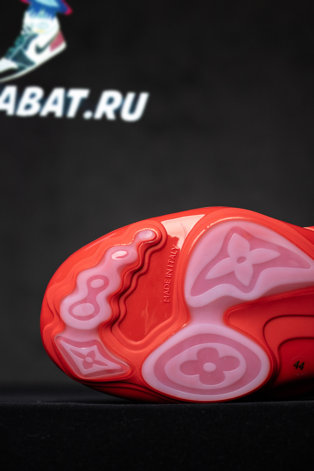 l0*is V*t0n footprint soccer sneaker 1ahdos